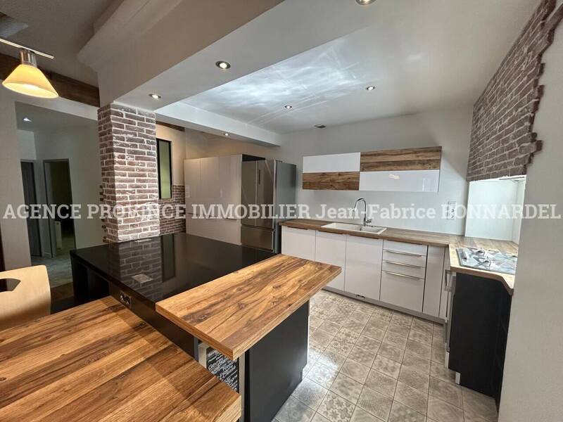 Vente maison 11 pièces 201 m² à Valréas 84600