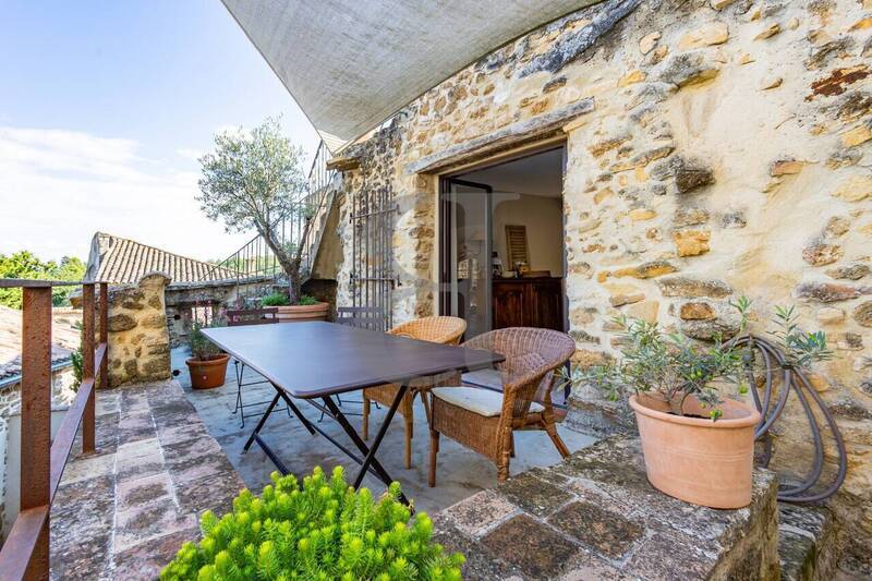 Vente maison 9 pièces 326 m² à Grignan 26230