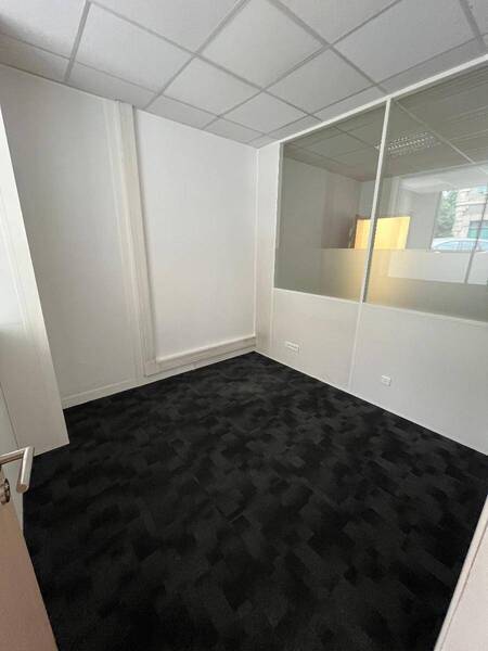 Location local à Annonay 07100 830 €