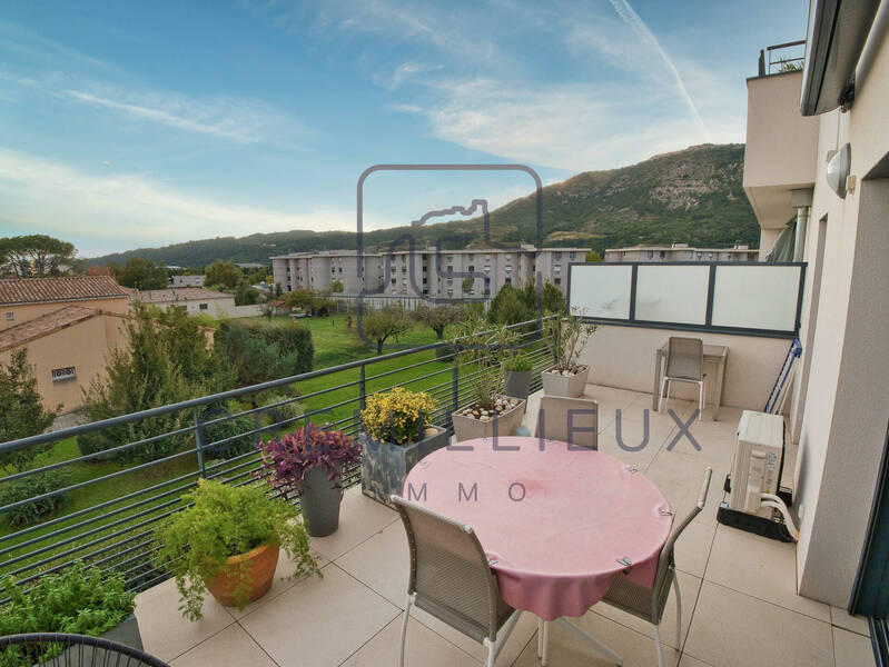 Vente appartement 2 pièces 46 m² à Guilherand-Granges 07500