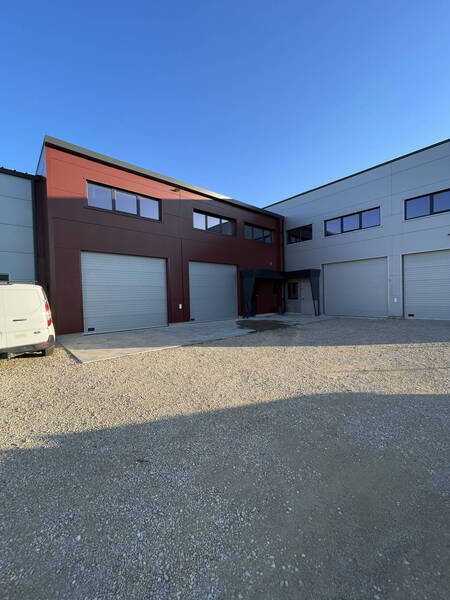 Location local à Montélier 26120 1 250 €