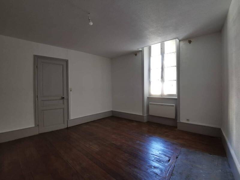 Vente appartement 3 pièces 135 m² à Aubenas 07200