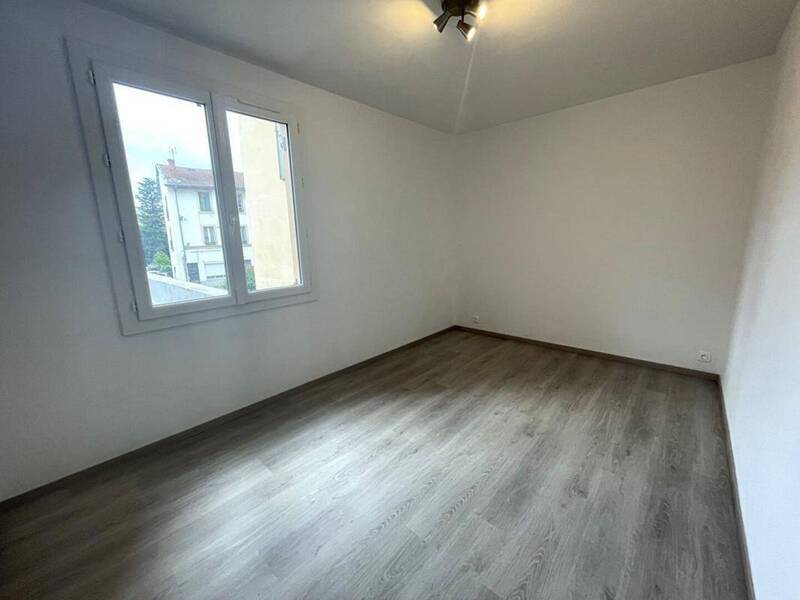 Vente appartement 4 pièces 97 m² à Romans-sur-Isère 26100