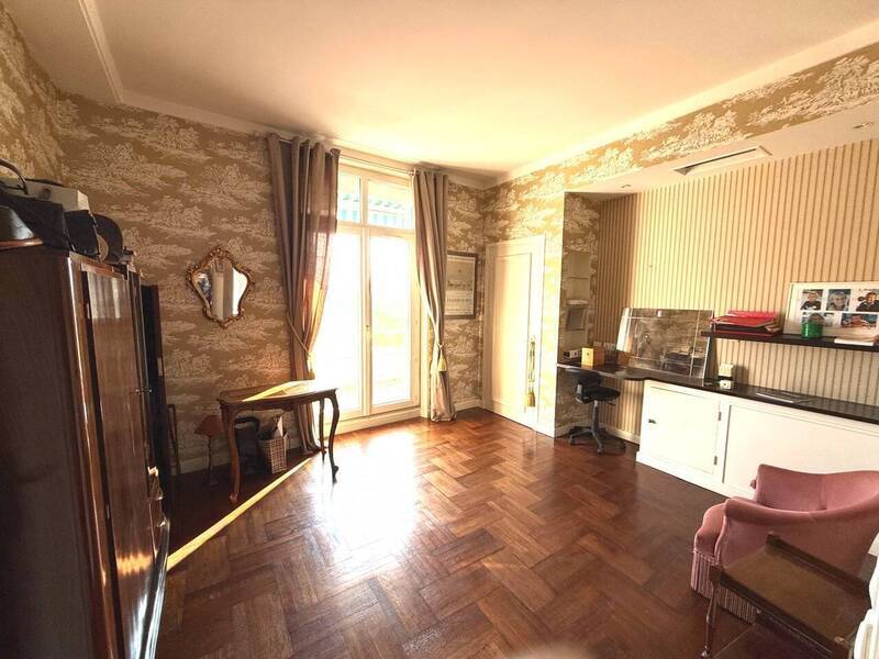 Vente appartement 7 pièces 209 m² à Romans-sur-Isère 26100