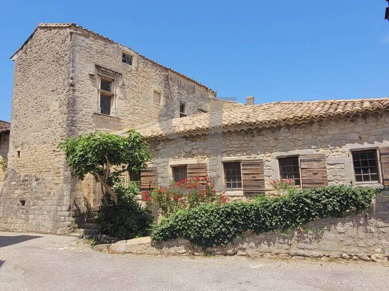 Vente maison 8 pièces 250 m² à Grignan 26230