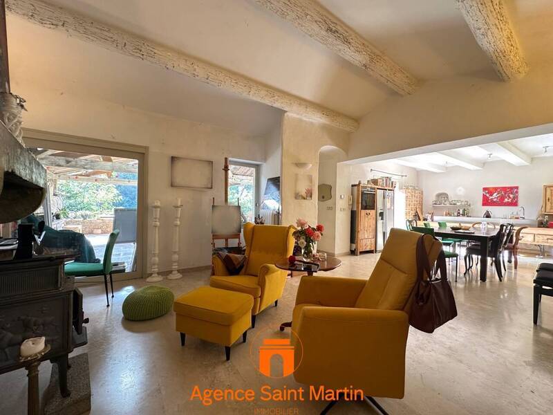 Vente maison 10 pièces 230 m² à Montélimar 26200