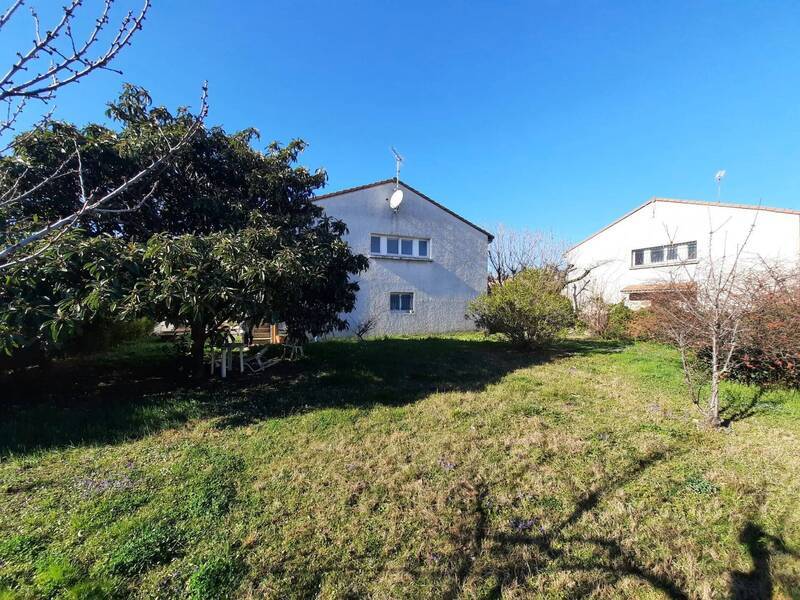 Vente maison 5 pièces 105 m² à Charmes-sur-Rhône 07800