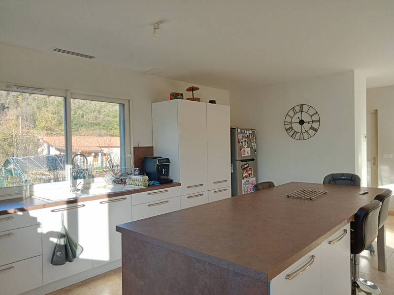 Vente maison 4 pièces 107 m² à Saint-Fortunat-sur-Eyrieux 07360