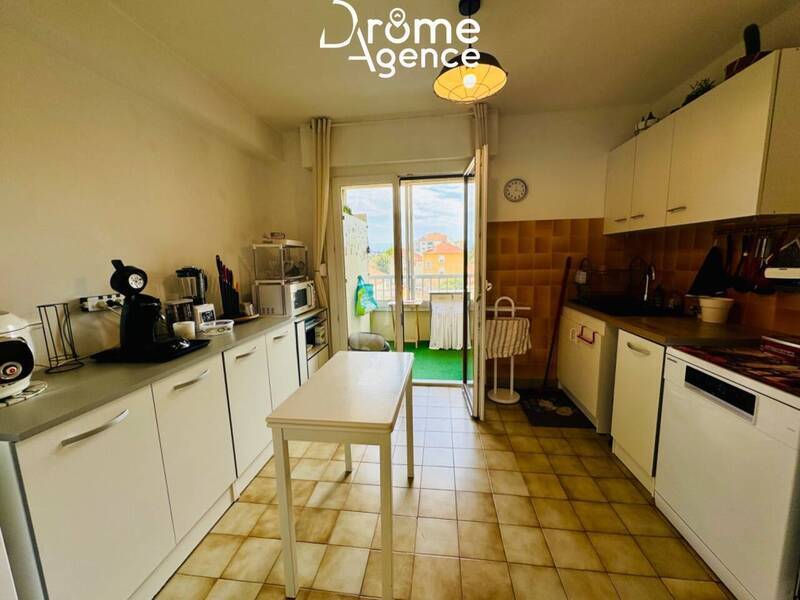 Vente appartement 3 pièces 64 m² à Romans-sur-Isère 26100