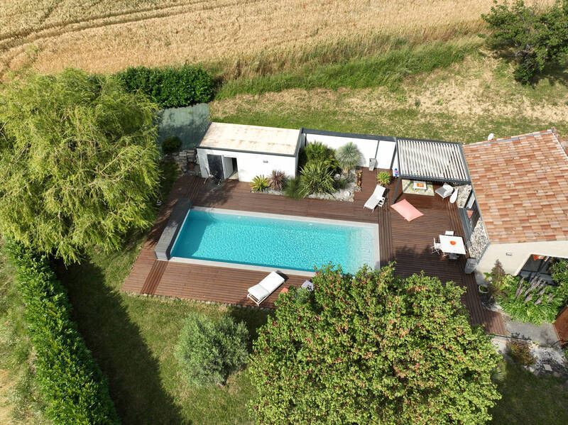 Vente maison 10 pièces 280 m² à Saint-Vincent-de-Barrès 07210