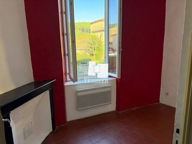 Vente appartement 2 pièces 45 m² à Saint-Paul-le-Jeune 07460