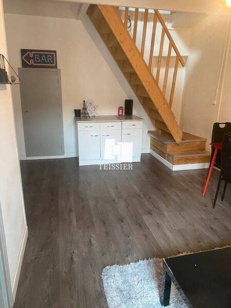 Vente appartement 129 m² à Les Vans 07140