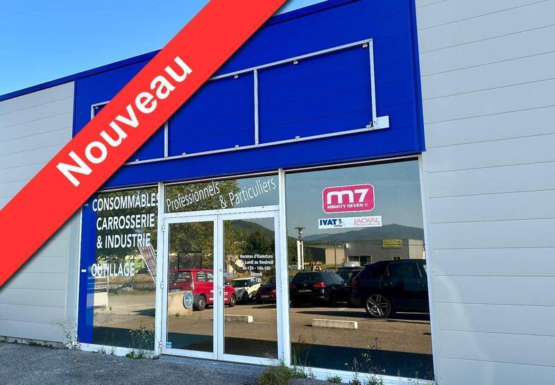 Location local à Saint-Clair 07430 2 070 €