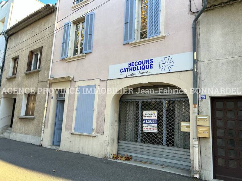 Location local à Valréas 84600 444 €