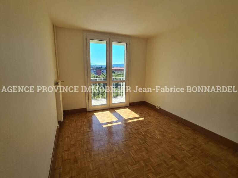 Vente appartement 6 pièces 103 m² à Pierrelatte 26700