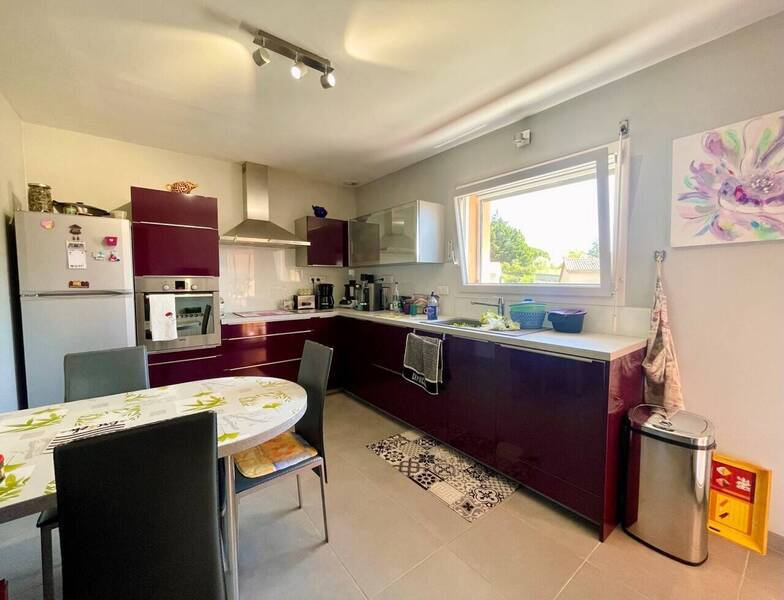 Vente maison 5 pièces 110 m² à Saint-Jean-de-Muzols 07300