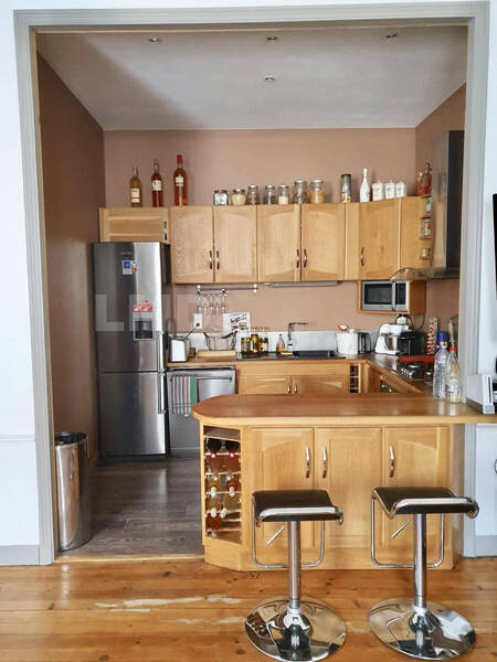 Vente local à Villeneuve-de-Berg 07170 190 000 €