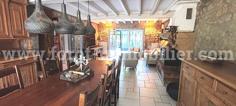 Vente maison 6 pièces 145 m² à Saint-Barthélemy-Grozon 07270