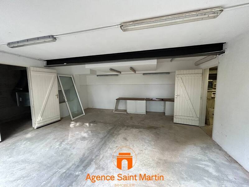 Vente maison 9 pièces 235 m² à Montélimar 26200