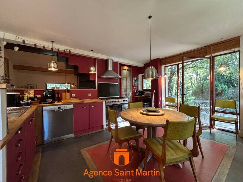 Vente maison 7 pièces 240 m² à La Touche 26160