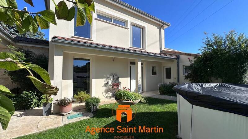 Vente maison 7 pièces 218 m² à Montélimar 26200