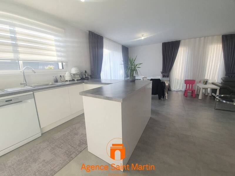 Vente maison 5 pièces 104 m² à Montélimar 26200