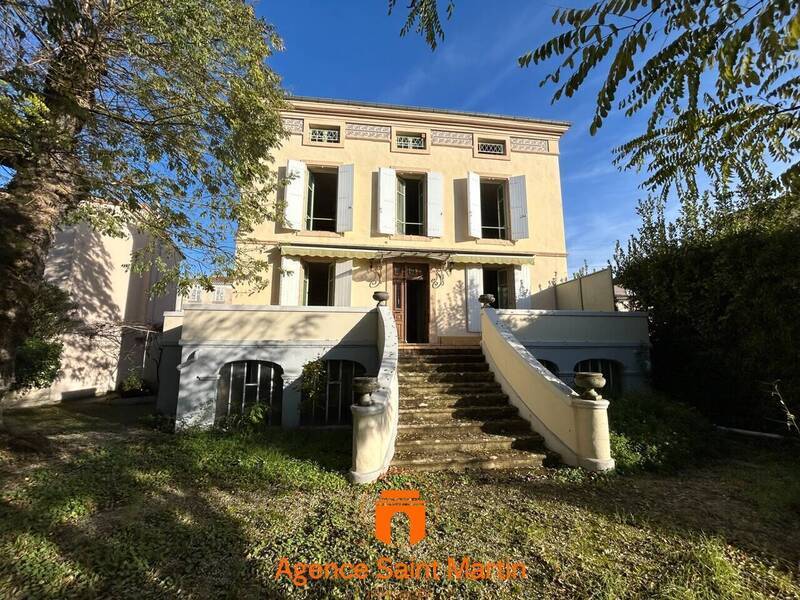 Vente maison 9 pièces 240 m² à Montélimar 26200