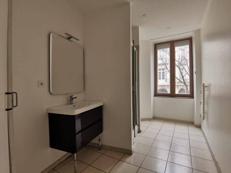 Vente appartement 3 pièces 102 m² à Aubenas 07200