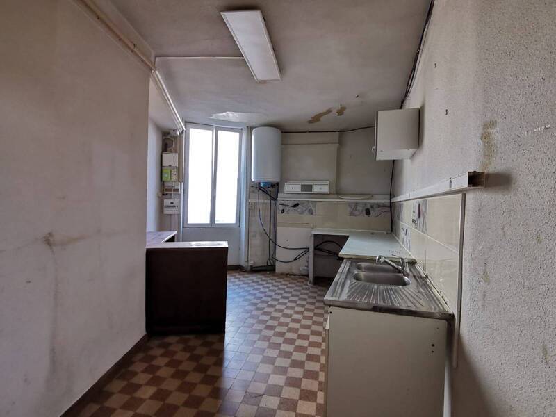 Vente local à Aubenas 07200 102 000 €