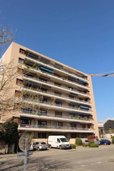 Vente appartement 1 pièce 45 m² à Romans-sur-Isère 26100