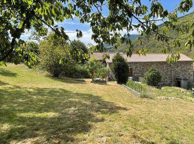 Vente maison 3 pièces 46 m² à Saint-Julien-Vocance 07690