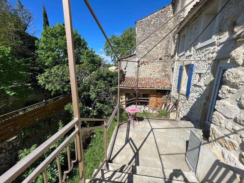 Vente maison 9 pièces 225 m² à Les Granges-Gontardes 26290