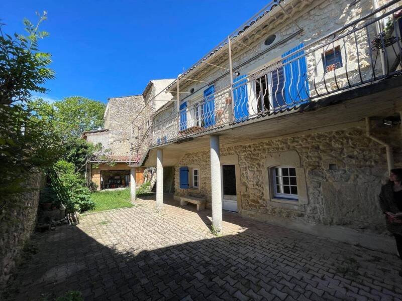 Vente maison 9 pièces 225 m² à Les Granges-Gontardes 26290