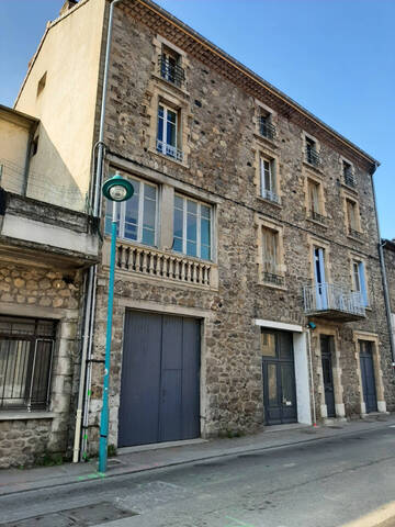 Vente Immeuble Saint-Sauveur-de-Montagut 07190