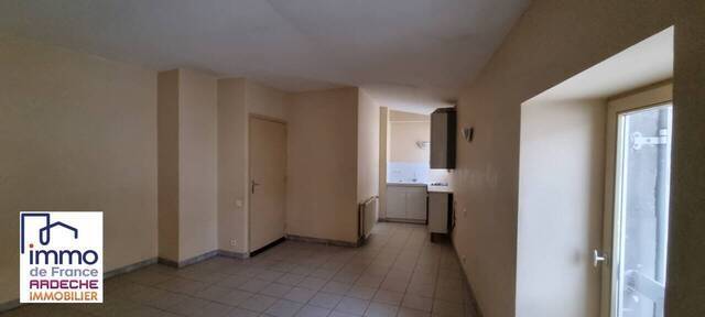 Location Appartement 2 pièces 40 m² Chomérac 07210