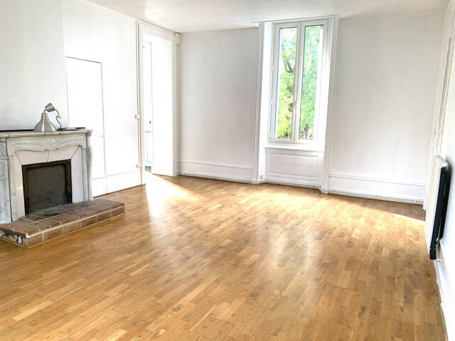 Location Appartement 4 pièces 147 m² Saint-Rambert-d'Albon 26140