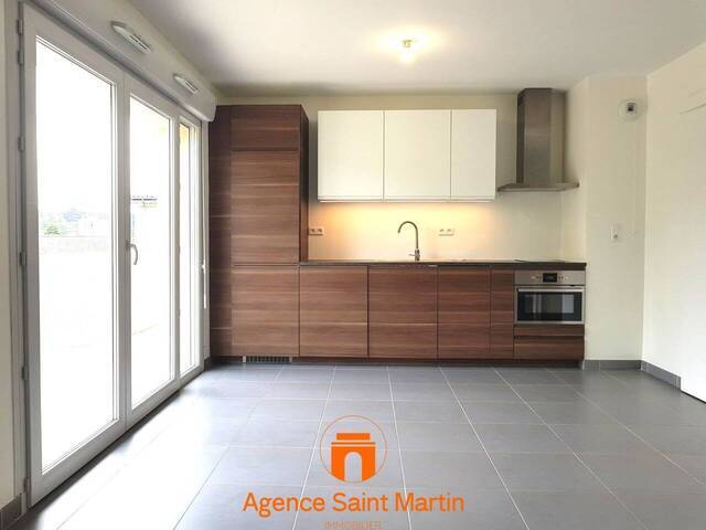 Location Appartement 1 pièce 35 m² Montélimar 26200