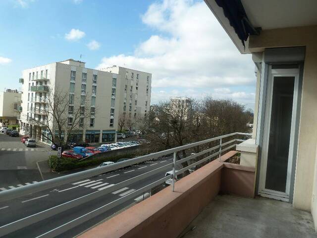 Location Appartement 5 pièces 106 m² Romans-sur-Isère 26100