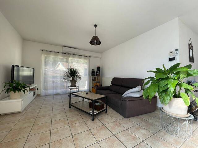 Location Appartement 3 pièces 66 m² Vals-les-Bains 07600