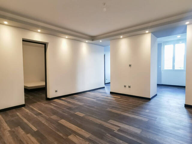 Vente Appartement 5 pièces 90 m² Privas 07000