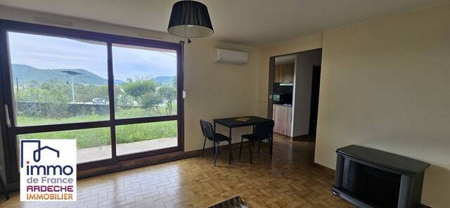 Location Appartement 1 pièce 31 m² Privas 07000