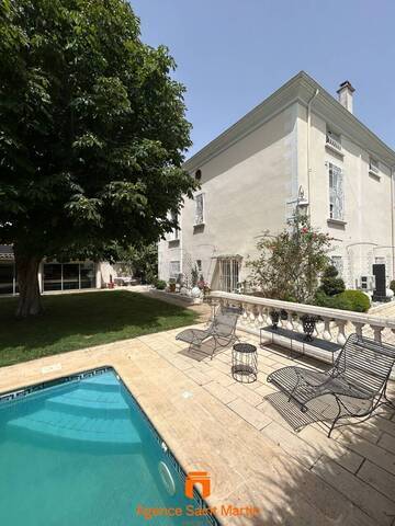 Vente Maison 7 pièces 207 m² Montélimar 26200