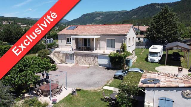 Vente Maison 3 pièces 211 m² Vesseaux 07200