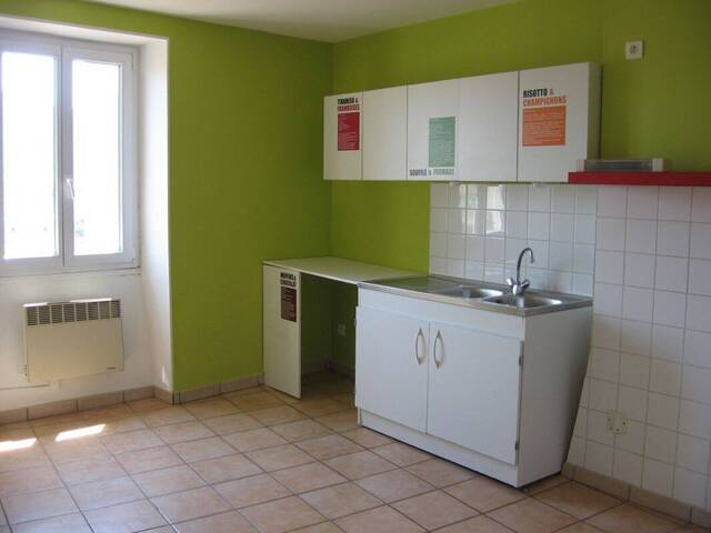 Location Appartement 2 pièces 45 m² Privas 07000