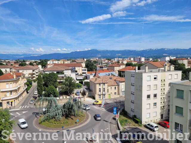 Vente Appartement 5 pièces 95 m² Romans-sur-Isère 26100