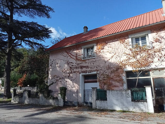 Vente Maison 6 pièces 240 m² Beauchastel 07800