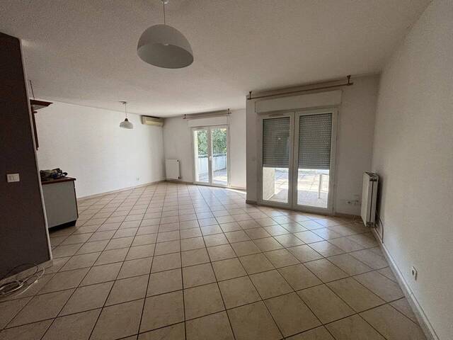 Location Appartement 3 pièces 81 m² Portes-lès-Valence 26800