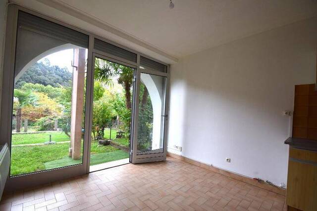 Location Appartement 2 pièces 28 m² Vals-les-Bains 07600