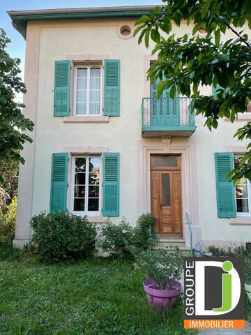 Vente Maison 8 pièces 180 m² Romans-sur-Isère 26100