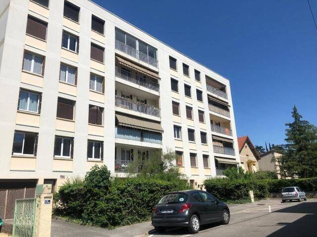 Location Appartement 4 pièces 78 m² Valence 26000